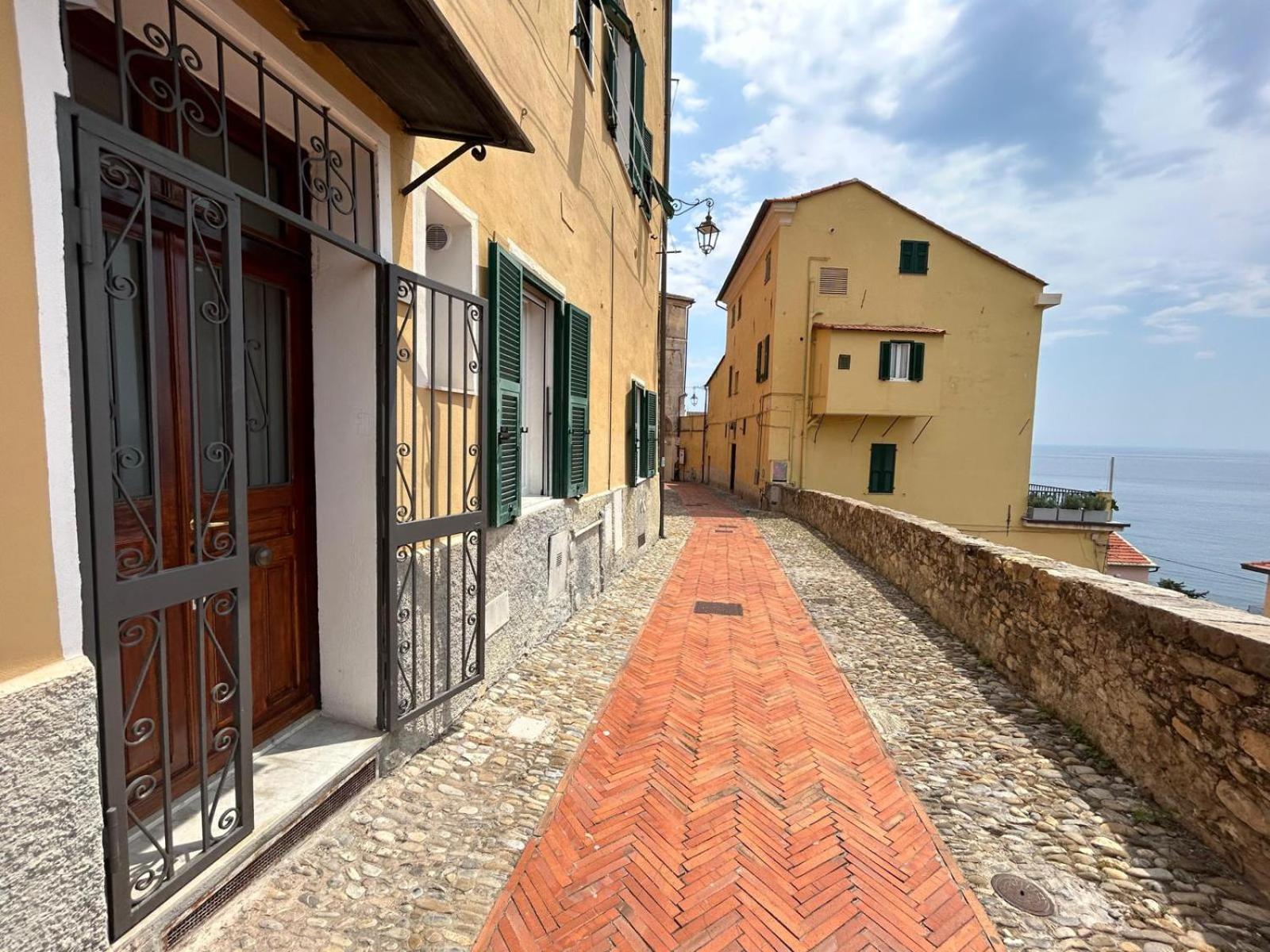 Casa Vacanze Merletto Imperia Luaran gambar
