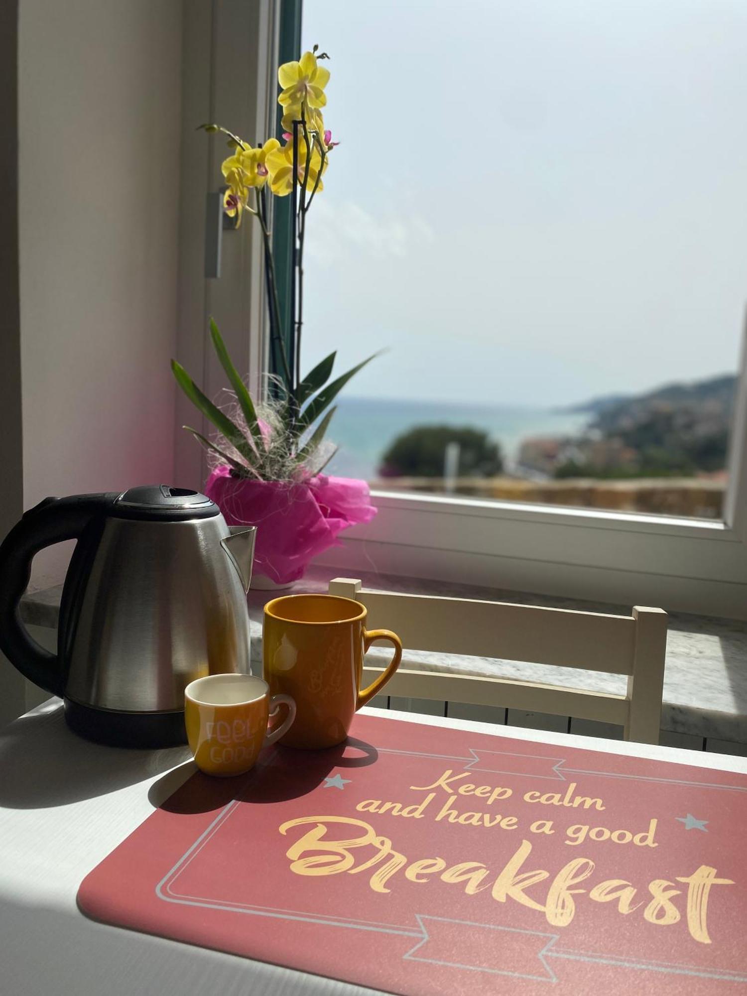 Casa Vacanze Merletto Imperia Luaran gambar